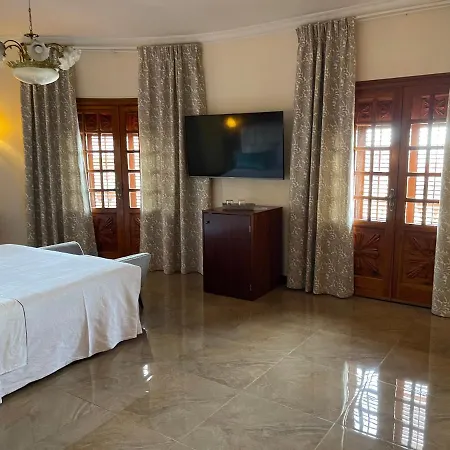 Hotel Il Sogno Di Gio Della Laguna Solo No Fumadores La Laguna (Tenerife)